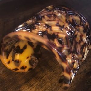 Tory Burch-Tortoise Logo Resin Cuff Bracelet